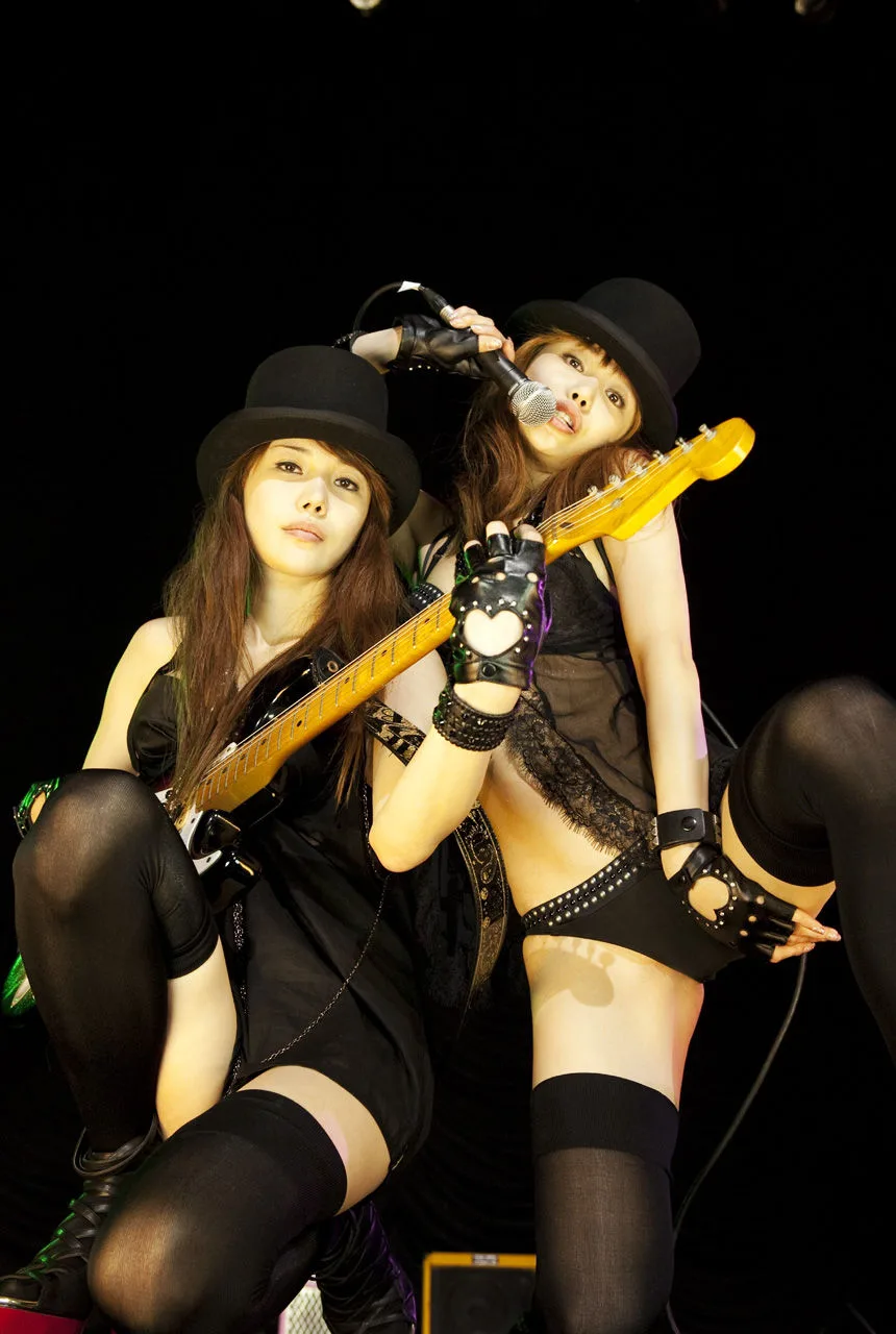[Image.tv] Red Pepper Girls《TWIST AND EROTIC》Album đã được biên soạn sẵn - 5