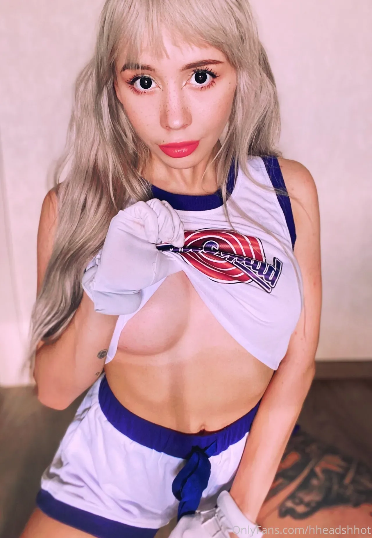 AliceBong (hheadshhot) – Lola Bunny - 3
