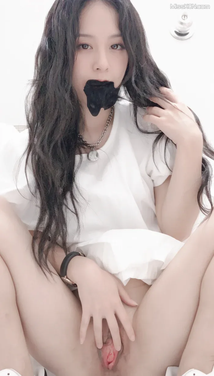 [OtherXXX] Qiuzi_china: Phụ nữ đã kết hôn tập luyện bên ngoài - 38